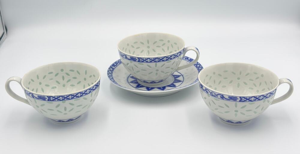 Jingdezhen Rice Eye Grain Cups & Saucer Blue & White Porcelain 4pc Set